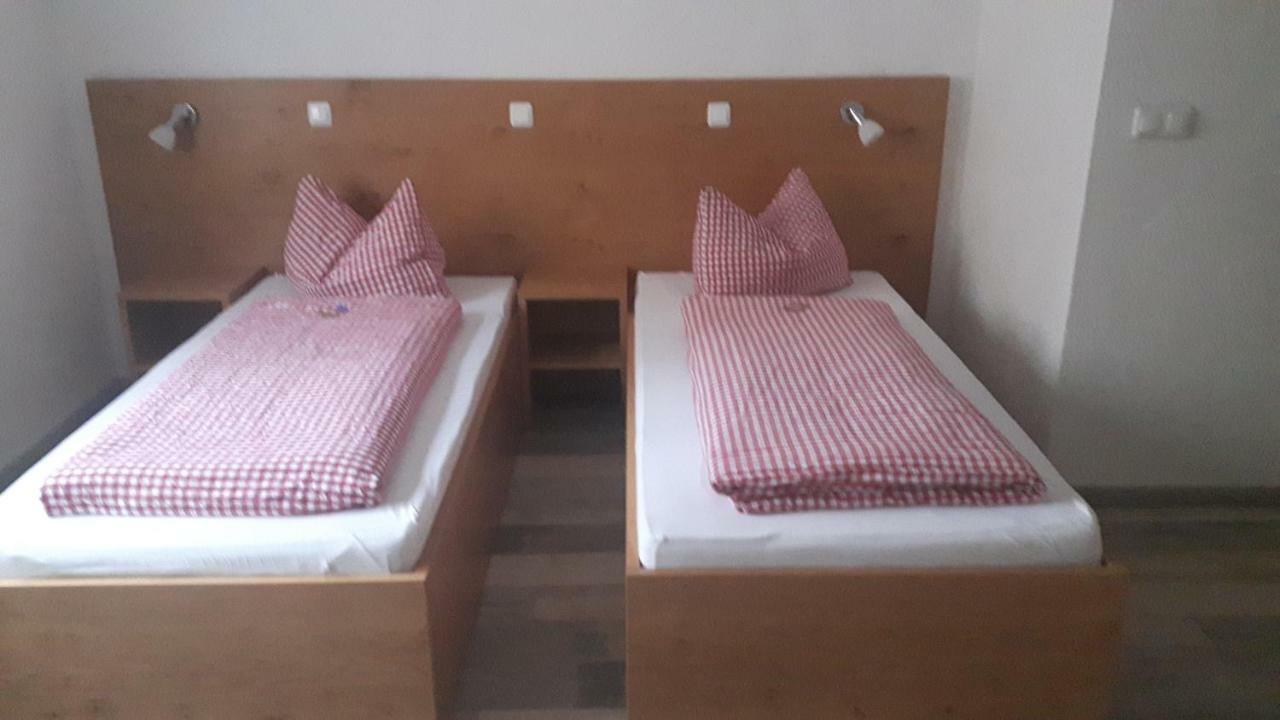 Gaestehaus Engelhard Pension Karbach  Ngoại thất bức ảnh